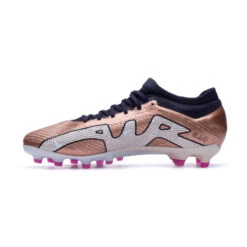 Bota Nike Air Zoom Mercurial Vapor 15 Pro AG-Pro 9 Bota Nike Air Zoom Mercurial Vapor 15 Pro AG-Pro -Futbol Tienda bota nike air zoom mercurial vapor 15 pro ag pro metallic cooper 2