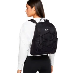 Mochila Nike One Mujer (16 L) -Futbol Tienda mochila nike one mujer 16 l black white 4